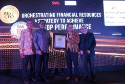 Direktur Keuangan Bank Jatim Sabet Penghargaan Indonesia Best CFO 2023