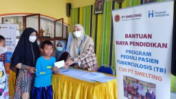 Smelting Kembali Salurkan Beasiswa Untuk Anak dari Keluarga Pasien TB di Gresik