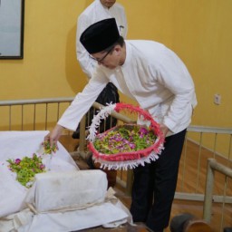 Sebelum Rayakan HJB ke-346, PJ Bupati Bojonegoro Ziarah di Makam Para Leluhur