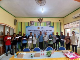 Hari Pahlawan, 5 Bale Nelayan di Kelurahan Lumpur Dapat Gelontoran CSR dari PT Smelting 