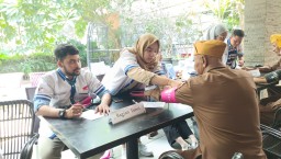 Sinergi Bagi Negeri, MPM Honda Jatim Beri Layanan Kesehatan Gratis Bagi Veteran di Hari Pahlawan