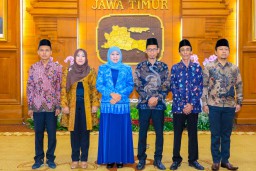 Anggota Komisi Informasi Provinsi Jatim 2023-2027 Dilantik, Berikut Nama-namanya