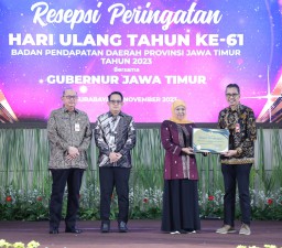 Bapenda Pemprov Jatim Beri Penghargaan Kepada Mitra Kerja, Salah Satunya Bank Jatim