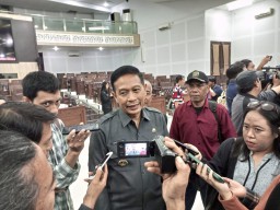 Tanggapan Pemkot Malang dan Yayasan, Atas Kekosongan Poltekom