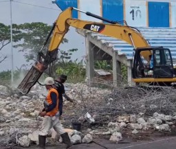 Stadion Surajaya Mulai Dibongkar Untuk Dibangun Ulang