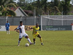 Gresik United Kalah Karena Penalti Saat Melawan PSBS Biak