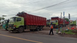 Tempat Khusus Parkir di Sidayu Gresik Belum Full, Masih 80 dari Kapasitas 200 Truk Sehari