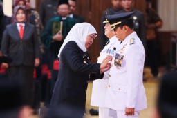 Gubernur Khofifah Lantik Pj. Bupati Sampang dan Pj. Walikota Probolinggo