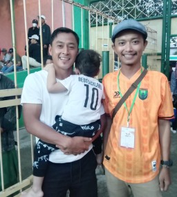 Mengejutkan, Mantan Persibo Bojonegoro Samsul Arif Kembali Ke Stadion Letjen H Sudirman