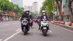 Cara Aman Berboncengan yang Benar Saat Naik Motor