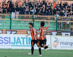 Laskar Angling Darma ditahan Imbang Oleh Tamunya Persedikab Kediri 1 - 1