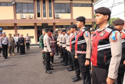 Menyambut Ramadhan, Kapolres Bojonegoro Gelar Pasukan Ops Keselamatan Semeru 2024