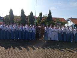 KBO Satbinmas Polres Bojonegoro Datangi Sekolah, Sampaikan Cara Berkendara Baik di Jalan Raya