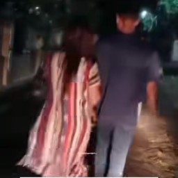 Diduga Istri Digoyang Orang, Warga di Bojonegoro dan Suami Arak Hingga Balai Desa