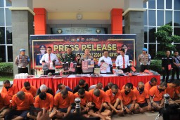 Polres Gresik Berhasil Amankan Ratusan Tersangka Kriminal dari Operasi Pekat Semeru