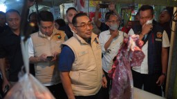 Satgas Pangan Polda Jatim Sidak Bahan Pangan Pastikan Ketersediaan Sembako Jelang Idul Fitri 1445 H