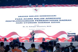 Gala Dinner Peringatan Hari Otoda ke-28, Pj. Gubernur Adhy Pastikan Komitmen Pemprov Jatim Dukung Ekonomi Hijau
