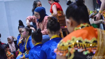 Puluhan Grup Tari Se-Jatim Rayakan Hari Tari Sedunia di STKW Surabaya