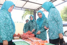 Pj Ketua TP PKK Bojonegoro Ajak Kader PKK Gaungkan Pencegahan Pernikahan Anak Usia Dini