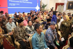 Serius Implementasikan SPBE, Kabupaten Gresik Raih Penghargaan Tingkat Nasional.