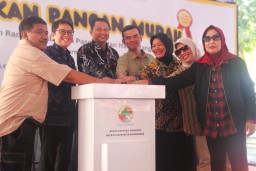 Pemkab Bojonegoro Bersama Dekopinda dan Bapanas Gelar Gerakan Pangan Murah untuk Jaga Pasokan Bahan Pangan