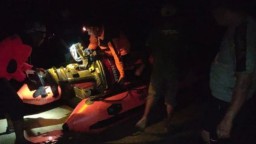 Gelombang Tinggi, Lima Pemancing di Tuban Kecebur Laut