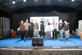 Nasabah Setia BRI Kantor Cabang Surabaya Manukan Bawa Pulang New Suzuki Ertiga
