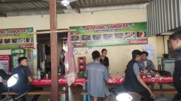 Warung Jangkar, Rekomendasi Tempat Kuliner Enak di Kabupaten Tuban dengan Menu Andalan Belut