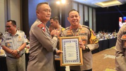 Kapolda Jatim Pimpin Anev Sitkamtibmas untuk Kesiapan Operasi Mantab Praja Semeru 2024