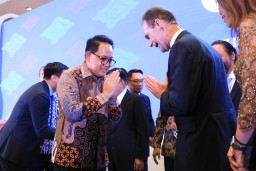 Pj. Gubernur Adhy: Jatim Siap Perkuat Kerja Sama dengan Inggris di Berbagai Sektor