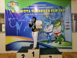 Polwan Asal Bojonegoro Sabet Juara Internasional Karate Open Championship Walikota Surabaya