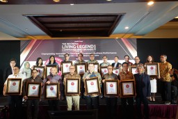 Majalah SWA Beri Penghargaan Bank Jatim Atas Beragam Inovasi yang Dilakukan