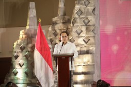 Peringati Dharmasanti Waisak 2568 BE, Pj. Gubernur Adhy Ajak Umat Buddha Perkuat Moderasi sebagai Pondasi Pembangunan Jatim
