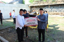 Tradisi Kebahagiaan Idul Adha, Kapolres Gresik Bagikan 86 Hewan Kurban