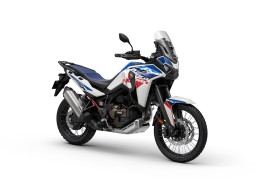 CRF1100L Africa Twin Terbaru Siap Pikat Petualang Sejati. Segini Harga di Jatim