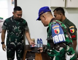 Cegah Judi Online, Dandim Bojonegoro Sidak HP Semua Prajurit di Makodim