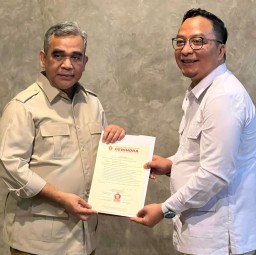 Akhirnya Surat Tugas DPP Gerindra ke Dokter Alif Sebagai Calon Bupati Gresik Turun, Wakil Segera Ditentukan
