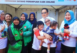 Ciptakan Inovasi untuk Cegah Perkawinan Anak, Pj. Gubernur Adhy Terima Penghargaan UNICEF di Peringatan HAN 2024
