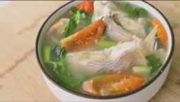 Resep Sup Ikan Nila Kemangi ala Devina Hermawan, Menu Segar & Sehat untuk Santap Siang