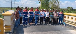 Pertamina EP Cepu Serahkan Bantuan Pembangunan Jembatan Damseng