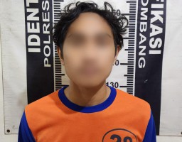 Satroni Apotek di Jombang, Seorang Mahasiswa Asal Kalimantan Diringkus Polisi