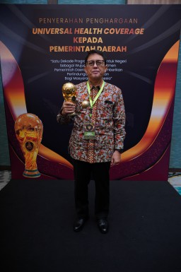 Pemkab Bojonegoro Raih Penghargaan sebagai UHC Jaminan Kesehatan