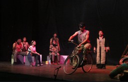 Gelorakan Teater di Jombang, Mahasiswa Unesa Gelar Karya Gandeng Pelajar