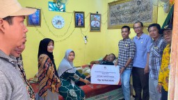 KPU Tuban Berikan Santunan kepada PPS yang Alami Kecelakaan Kerja