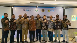 PLN dan PT Smelting Sepakati Perjanjian Kerja Sama Layanan Renewable Energy Certificate