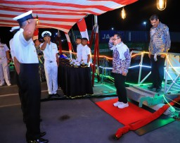 Dinner di Atas Kapal Perang India, Pj. Gubernur Adhy Ajak Pererat Hubungan dan Kerja Sama Investasi