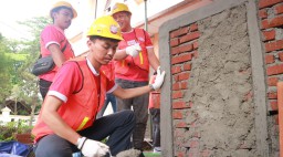 Semen Merah Putih Aktif Mendukung Pemenuhan Tenaga Kerja Bersertifikasi untuk Berbagai Proyek Strategis Nasional