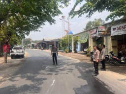 Jagang Motor Menyentuh Aspal, Pemotor di Gresik Ini Kecelakaan Hingga Mengalami Patah Tulang