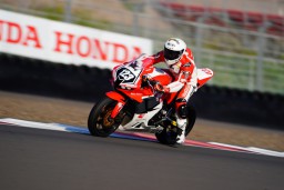 Tiga Pebalap Muda Astra Honda Siap Berburu Juara di Kelas Supersports (SS) 600.