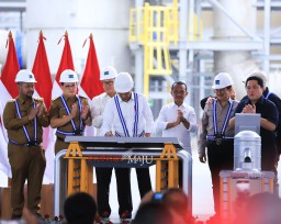 Produksi Smelter Freeport di Gresik Diresmikan Presiden Jokowi, Pj. Gubernur Adhy Optimis Dongkrak Perekonomian Warga Jatim